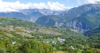 Vue sur le village de Villarembert Vue sur le village de Villarembert