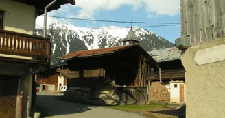 Entrée du village du Bersend Entrée du village du Bersend