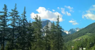 Vue sur le hameau du Planay Dessus Vue sur le hameau du Planay Dessus