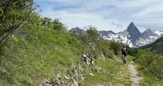 La combe de l'aiguille noire en VTT à Valloire
