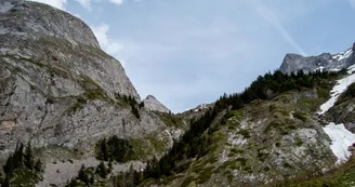 Randonnée pédestre en boucle - Cirque de l'Arcelin - Les Barmettes Randonnée pédestre en boucle - Cirque de l'Arcelin - Les Barmettes