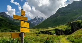 Randonnée pédestre en itinérance sur 3 jours : Les 3 Cols Randonnée pédestre en itinérance sur 3 jours : Les 3 Cols