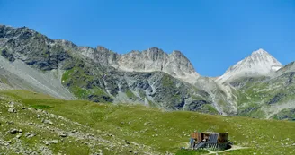 Randonnée pédestre en itinérance sur 3 jours : Les 3 Cols Randonnée pédestre en itinérance sur 3 jours : Les 3 Cols