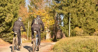 Piste VTC rouge Plan Goy Au départ de la Féclaz Piste VTC rouge Plan Goy Au départ de la Féclaz