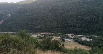 Vue sur la base de loisirs de Centron