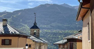 Dans les ruelles de Villemartin sur la boucle des hameaux - Bozel Dans les ruelles de Villemartin sur la boucle des hameaux - Bozel