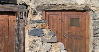 Portes typiques sur la boucle des hameaux - Bozel Portes typiques sur la boucle des hameaux - Bozel
