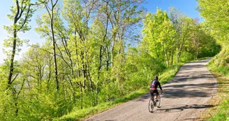 Montée au relais versant Est