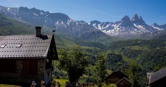 Montée aux Aiguilles d'Arves