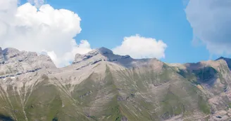 Porte des Aravis depuis la Route de la Soif Porte des Aravis depuis la Route de la Soif