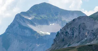 Mont Charvin depuis la route de la Soif Mont Charvin depuis la route de la Soif