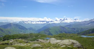 Vue depuis le Col de la Croix de Fer Vue depuis le Col de la Croix de Fer