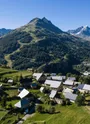 Vue sur Valloire depuis le hameau de Poingt-Ravier