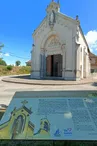 La Chapelle de Pigneux sur le Chemin de St Jacques de Compostelle