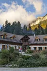 Auberge Chalet du Cirque de St Même